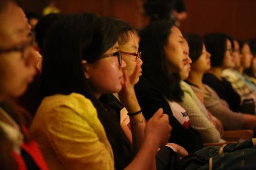 Macintosh HD:Users:apple:Desktop:大地之光:大地之光剧照:观众:IMG_6358.jpg