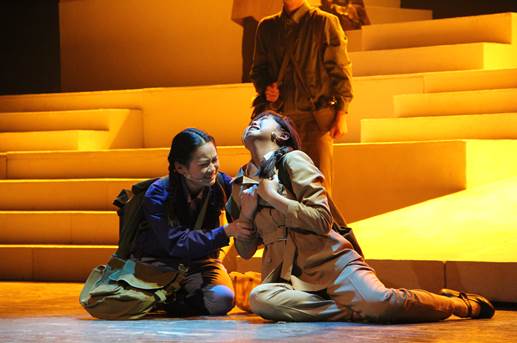 Macintosh HD:Users:apple:Desktop:大地之光:大地之光剧照:广生离世:IMG_1794.jpg