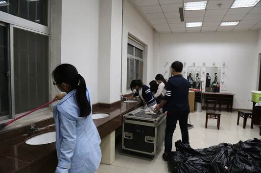 Macintosh HD:Users:apple:Desktop:第一天:IMG_5778.jpg