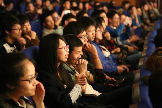 Macintosh HD:Users:apple:Desktop:大地之光剧照:观众:IMG_5285.jpg