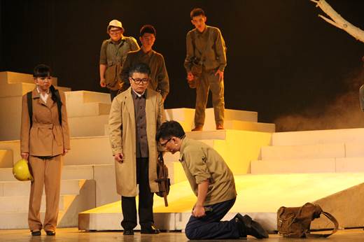 Macintosh HD:Users:apple:Desktop:大地之光:大地之光剧照:广生离世:IMG_1765.jpg