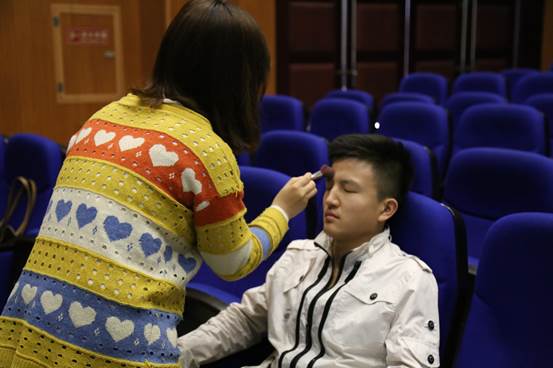 Macintosh HD:Users:apple:Desktop:大地之光:大地之光剧照:后台:IMG_5169.jpg