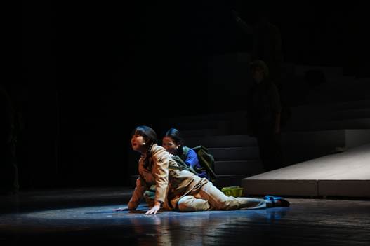 Macintosh HD:Users:apple:Desktop:大地之光:大地之光剧照:广生离世:IMG_3610.jpg